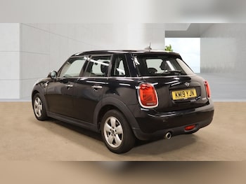 Used MINI Hatch 2019 for sale - 79524673: Photo