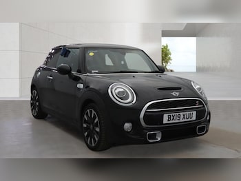 Used MINI Hatch 2019 for sale - 78599604: Photo