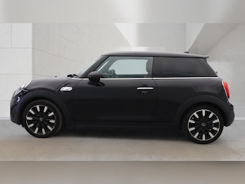 Used MINI Hatch 2019 for sale - 78599604: Photo