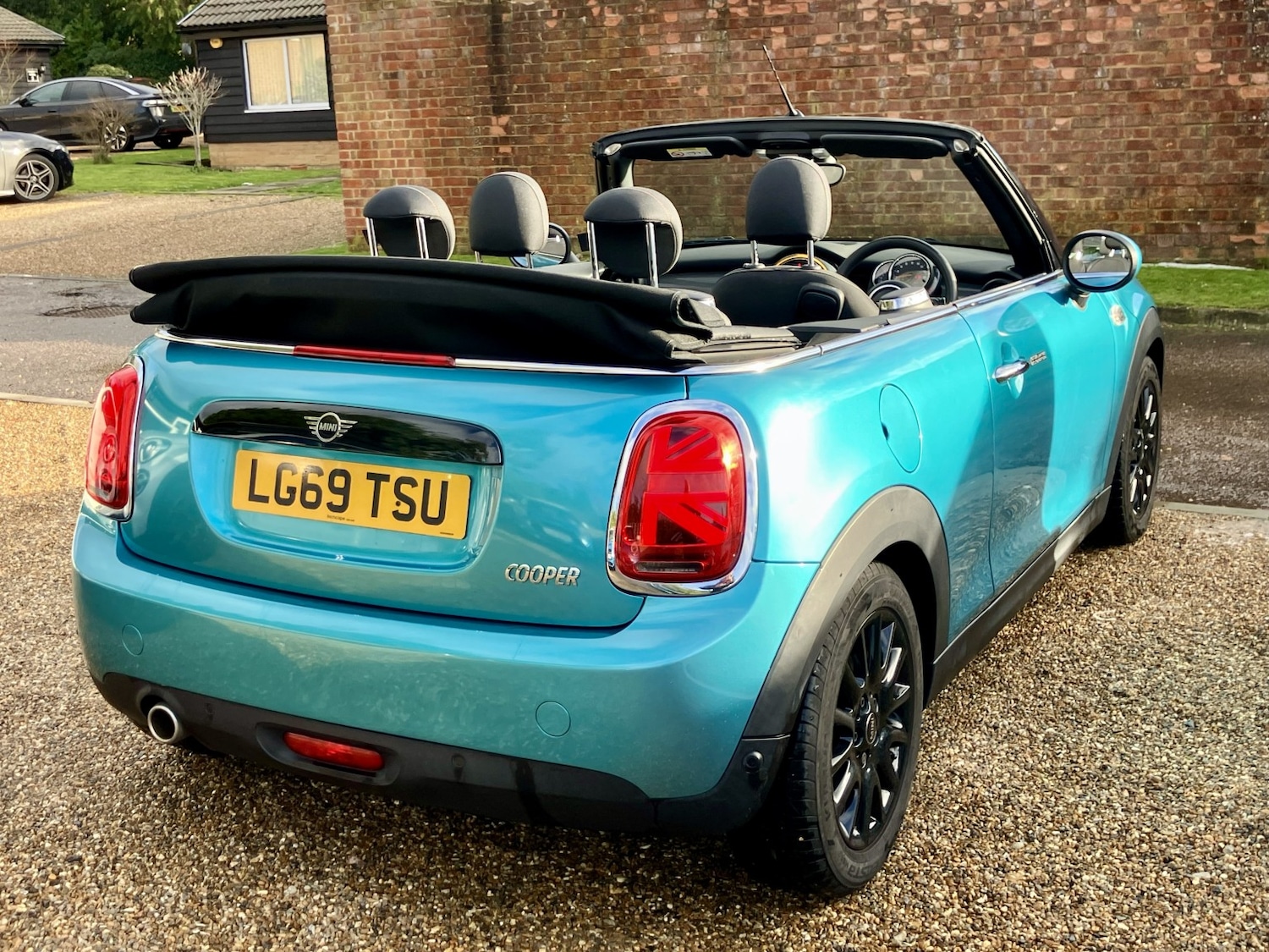Used MINI Convertible 2019 for sale - 77609916: Photo 8