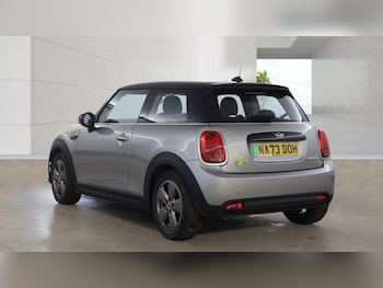 Used MINI Hatch 2023 for sale - 79187579: Photo