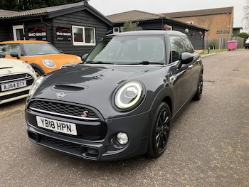 MINI Hatch feature image