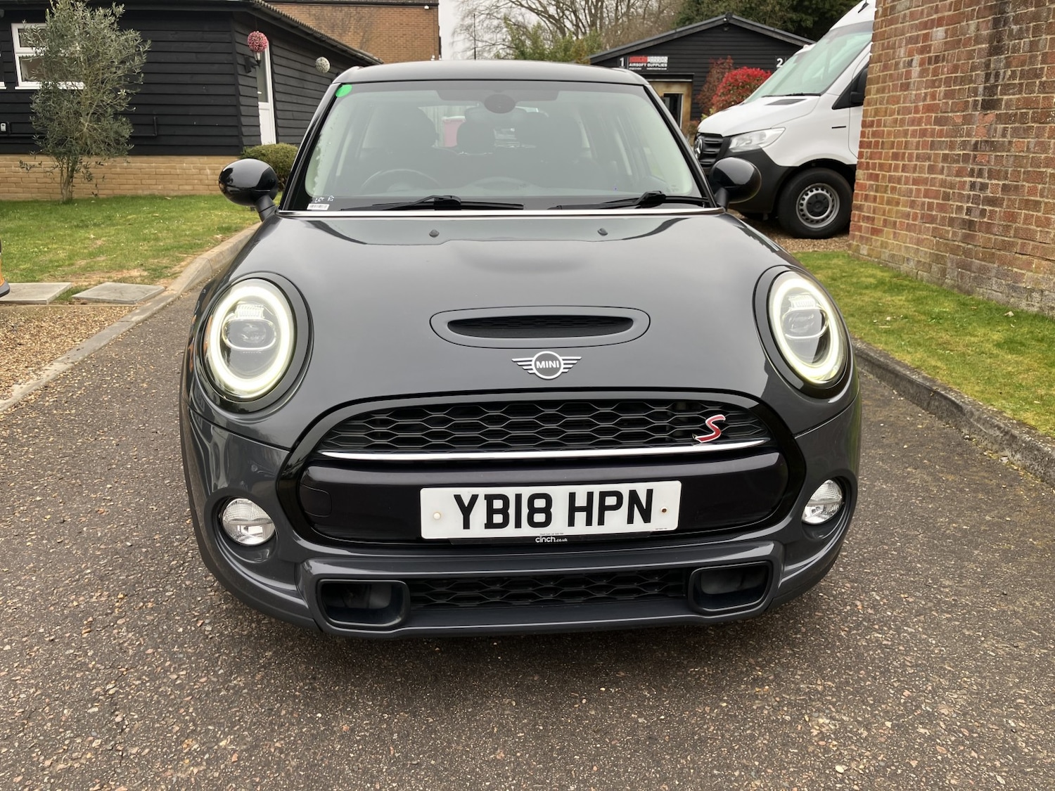 Used MINI Hatch 2018 for sale - 78190619: Photo 2