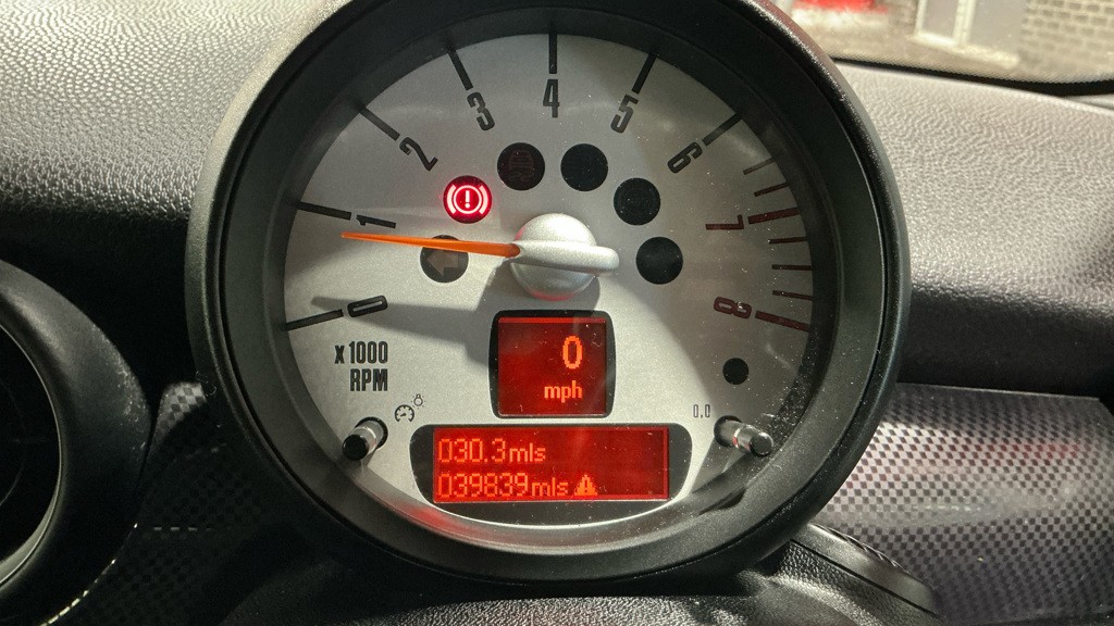 Used MINI Convertible 2012 for sale - 77562526: Photo 10