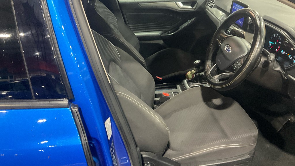 Used Ford Focus 2018 for sale - 77231344: Photo 4