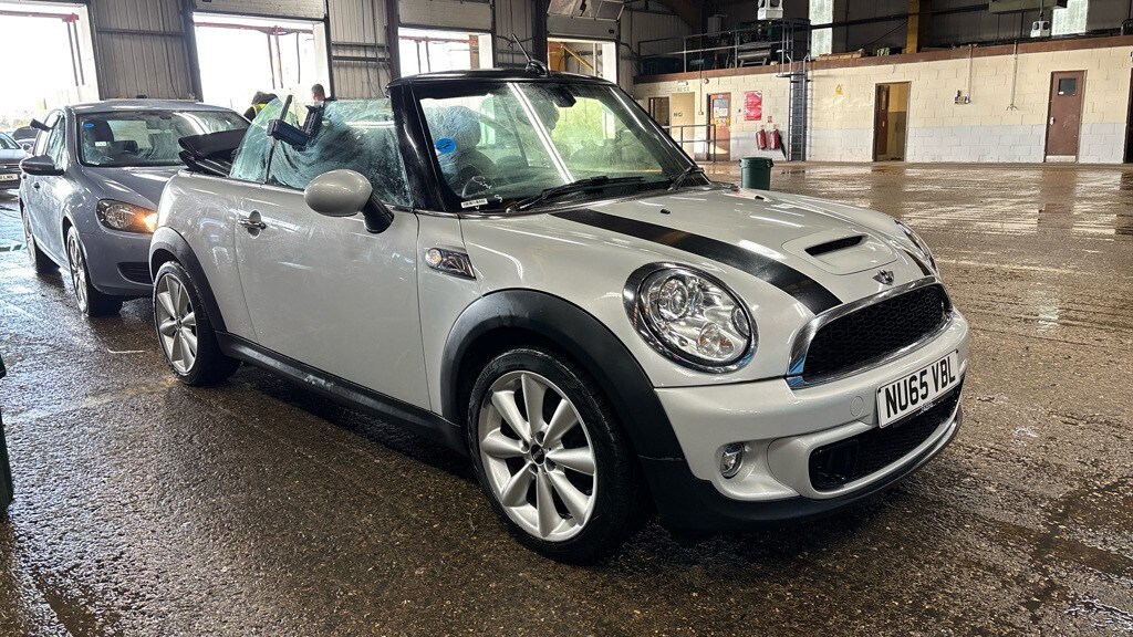 Used MINI Convertible 2015 for sale - 78139397: Photo 3