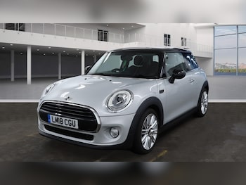 Used MINI Hatch 2018 for sale - 77931305: Photo