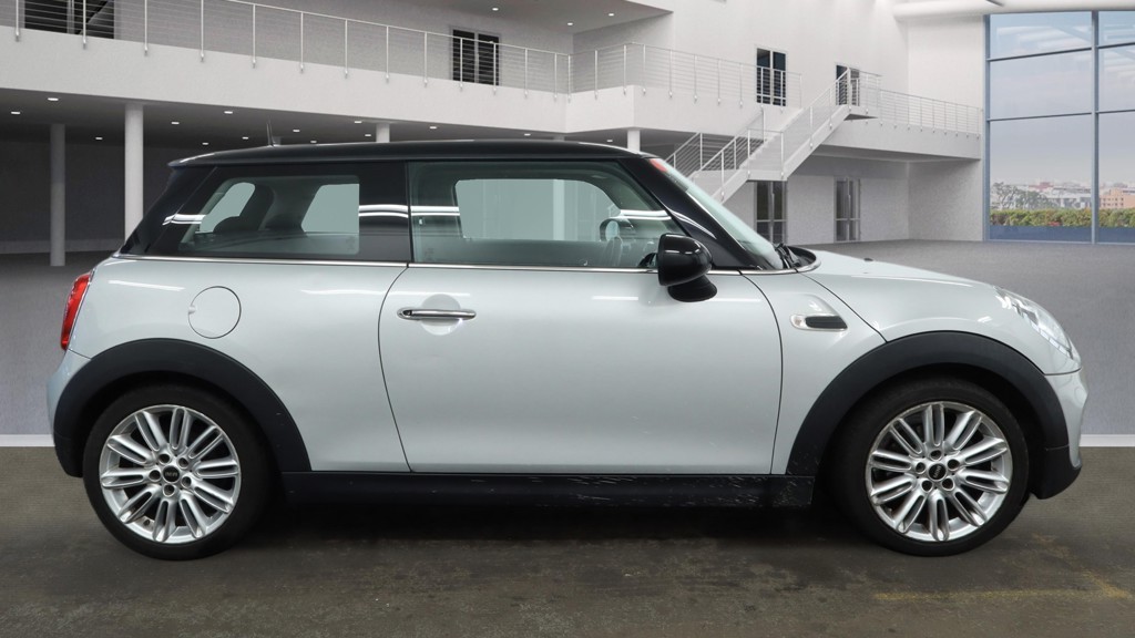 Used MINI Hatch 2018 for sale - 77931305: Photo 4