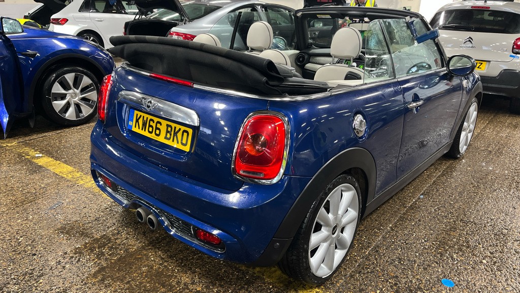 Used MINI Convertible 2016 for sale - 78168760: Photo 12