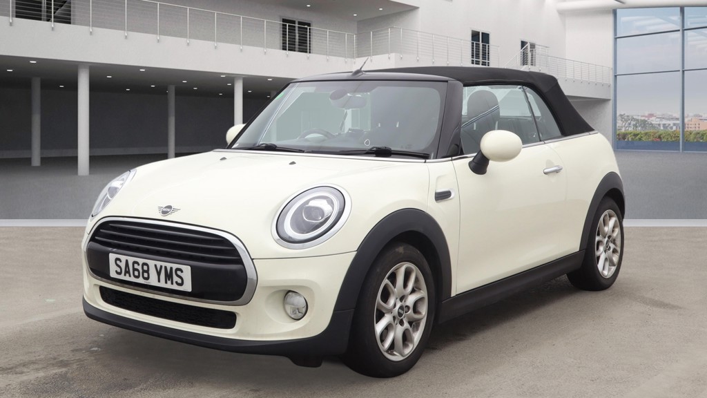 Used MINI Convertible 2018 for sale - 77231330: Photo 2