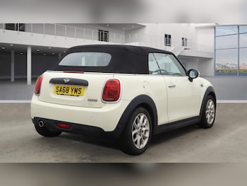 Used MINI Convertible 2018 for sale - 77231330: Photo