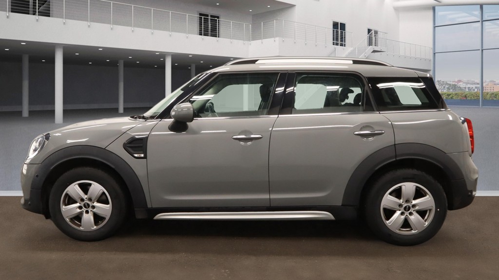 Used MINI Countryman 2018 for sale - 77938075: Photo 3