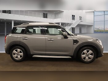 Used MINI Countryman 2018 for sale - 77938075: Photo