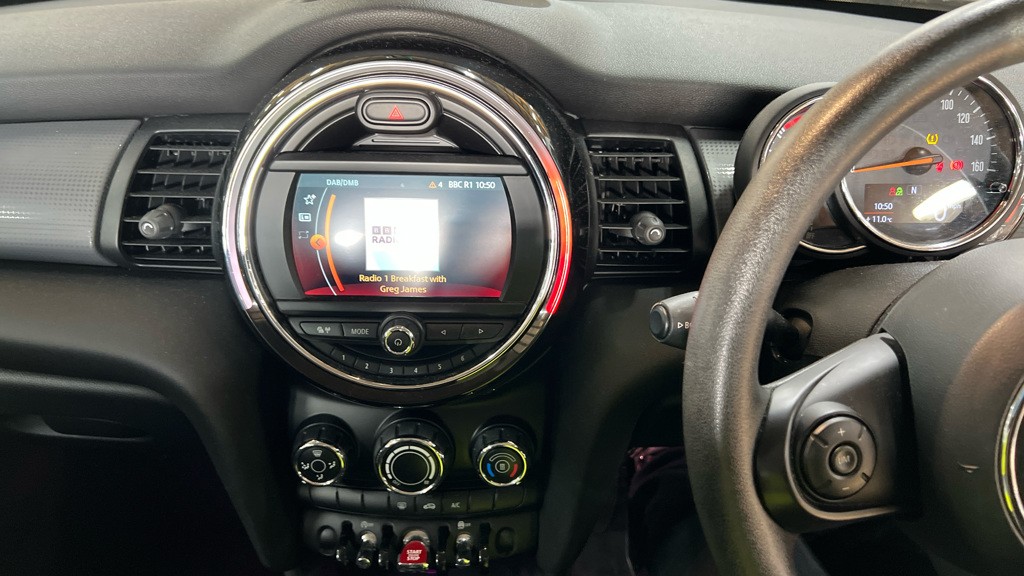 Used MINI Hatch 2019 for sale - 77609920: Photo 10