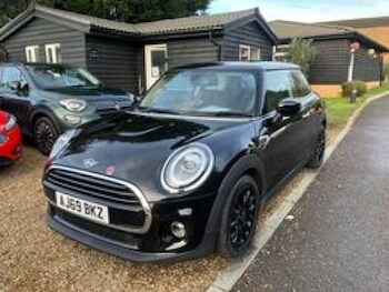 Used MINI Hatch 2019 for sale - 77453128: Photo