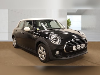 Used MINI Hatch 2019 for sale - 79320377: Photo