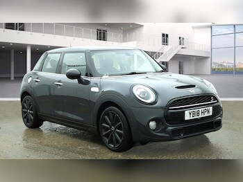Used MINI Hatch 2018 for sale - 77781673: Photo