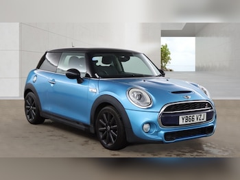 Used MINI Hatch 2017 for sale - 79395056: Photo