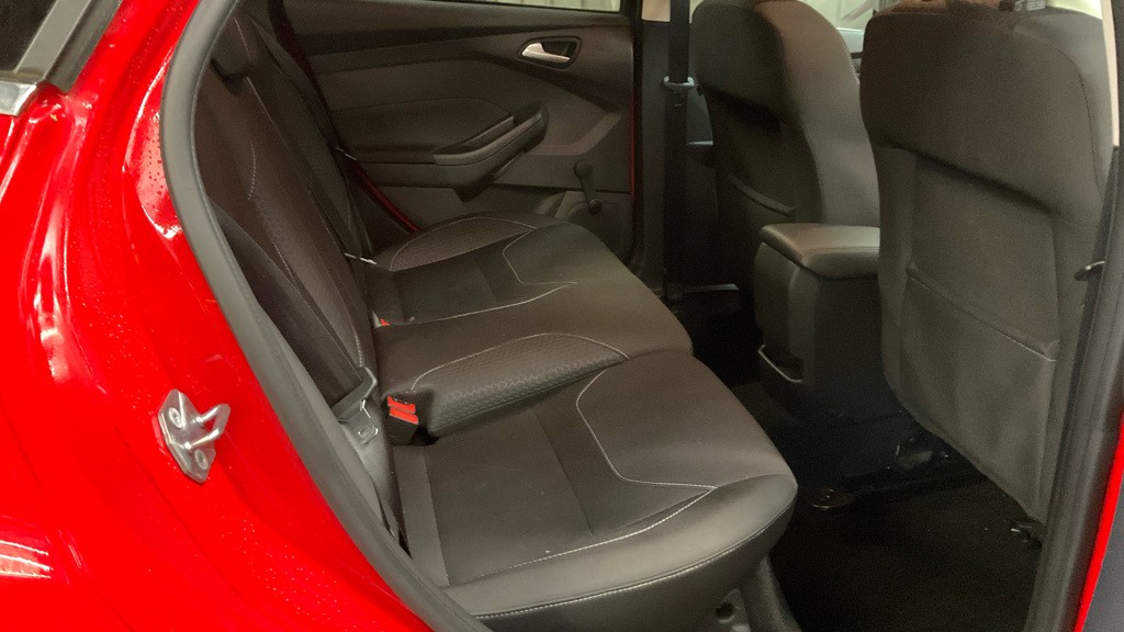 Used Ford Focus 2015 for sale - 77398378: Photo 10