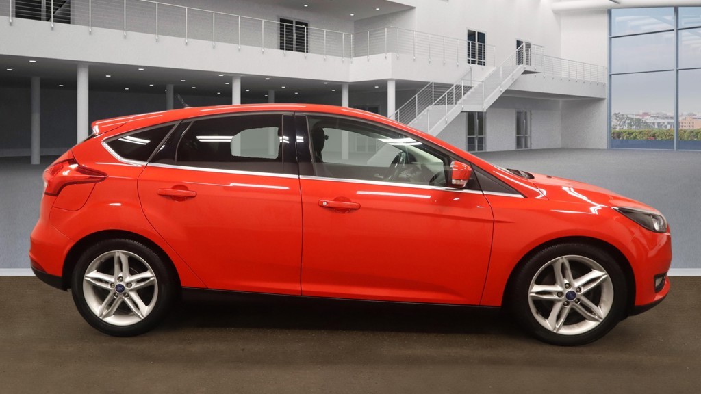Used Ford Focus 2015 for sale - 77398378: Photo 5