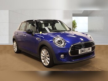 Used MINI Hatch 2019 for sale - 78770054: Photo