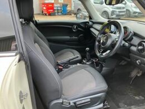 Used MINI Hatch 2018 for sale - 77231345: Photo 12