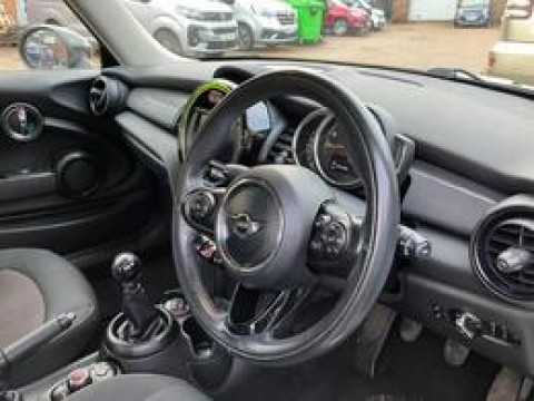 Used MINI Hatch 2018 for sale - 77231345: Photo 13