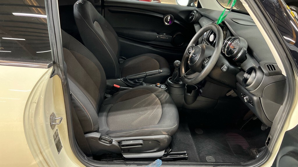 Used MINI Hatch 2019 for sale - 77231340: Photo 8