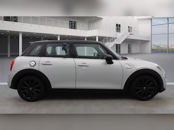 Used MINI Hatch 2016 for sale - 77687667: Photo