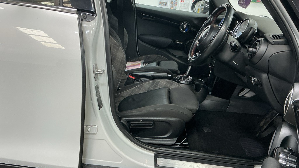 Used MINI Hatch 2016 for sale - 77687667: Photo 9