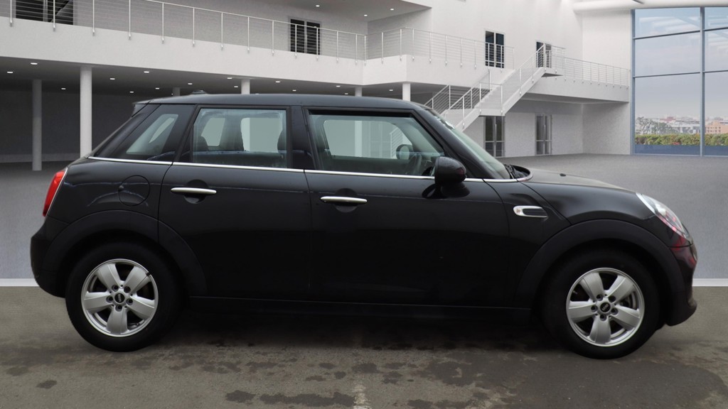 Used MINI Hatch 2018 for sale - 77231336: Photo 4