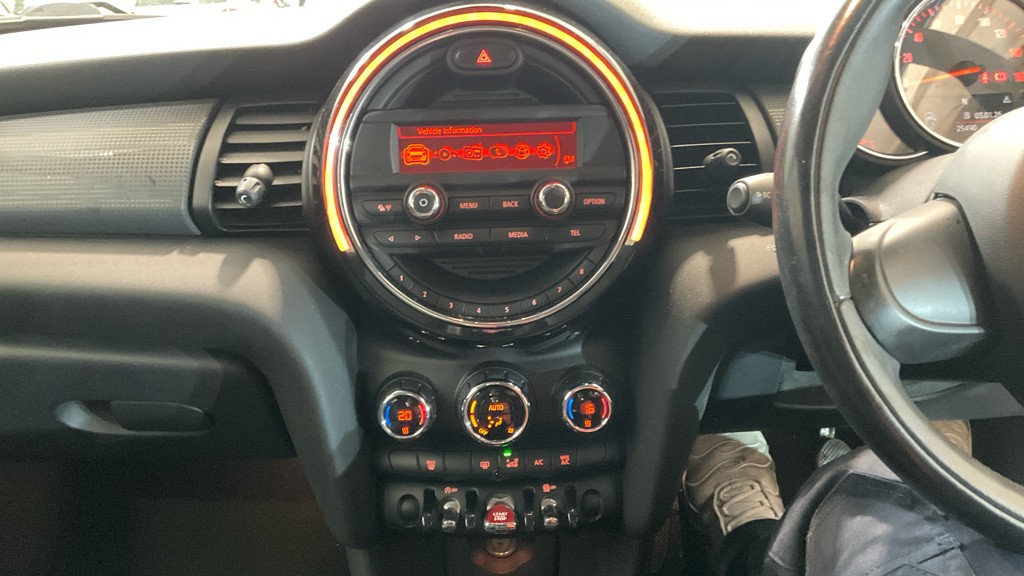 Used MINI Hatch 2014 for sale - 77616362: Photo 11