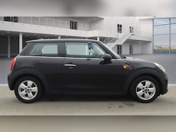Used MINI Hatch 2017 for sale - 77789306: Photo