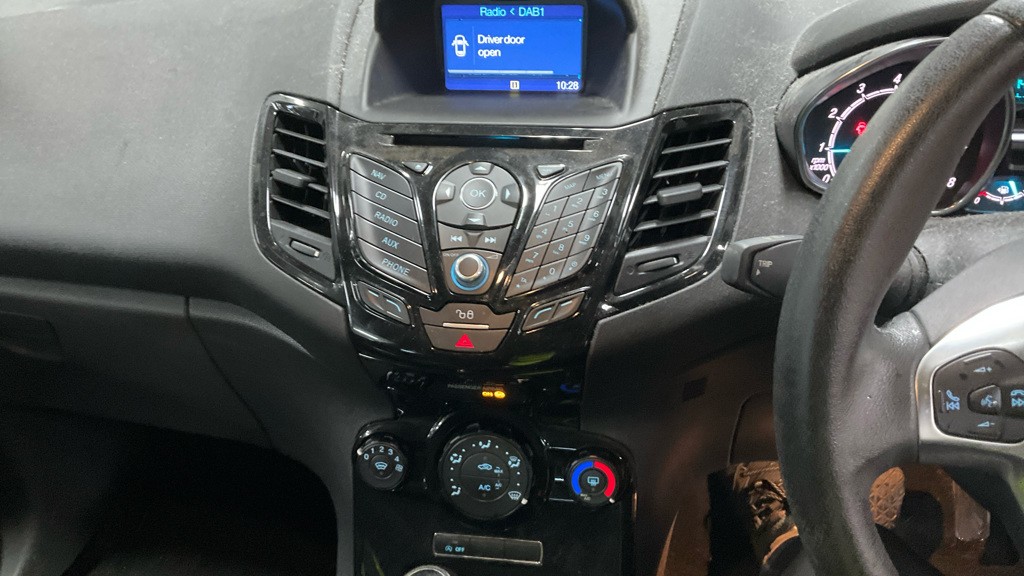 Used Ford Fiesta 2017 for sale - 77319871: Photo 11