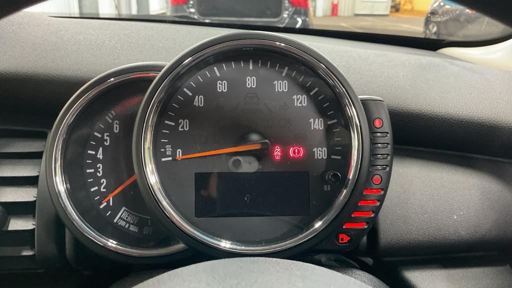 Used MINI Hatch 2016 for sale - 77231328: Photo 8