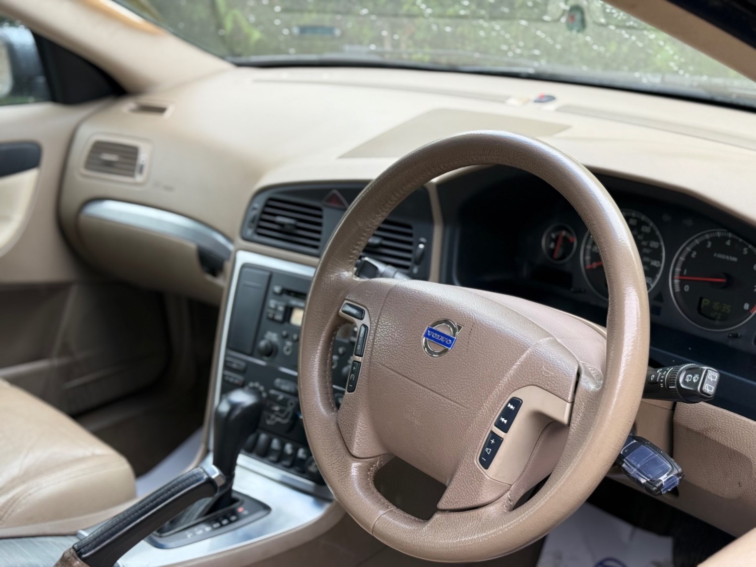 Volvo V70 2006 (06) - 2.0 T SE 5dr Auto - Image 13