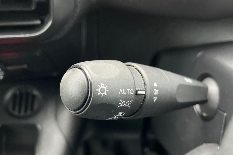 Used Peugeot Partner 2023 for sale - 77785403: Photo 16