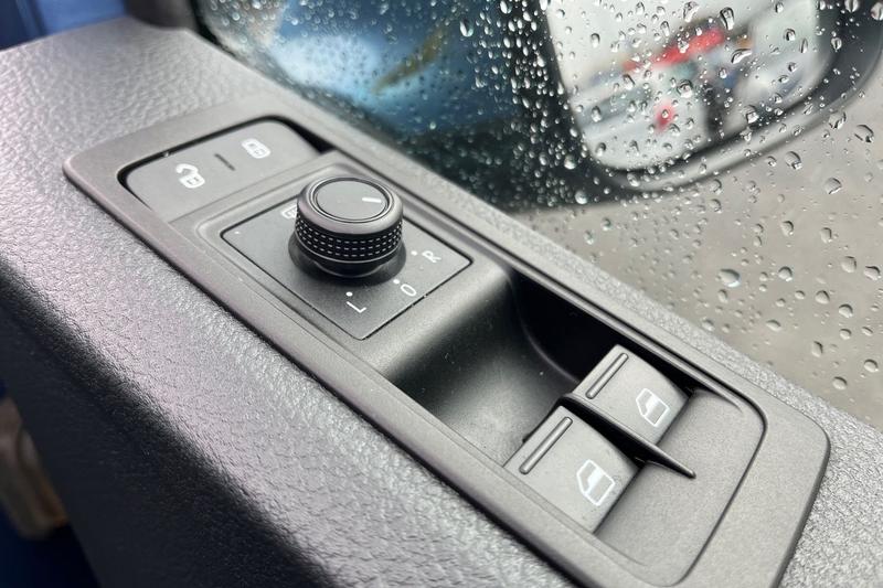 Used Volkswagen Transporter 2016 for sale - 77848733: Photo 17