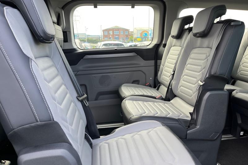 Used Ford Tourneo Custom 2025 for sale - 76603410: Photo 11