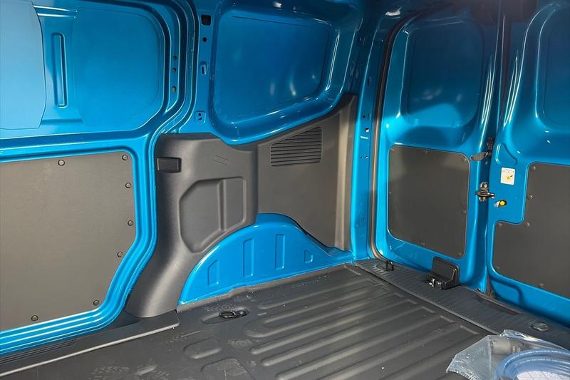 Used Ford Transit Courier 2025 for sale - 77819843: Photo 4