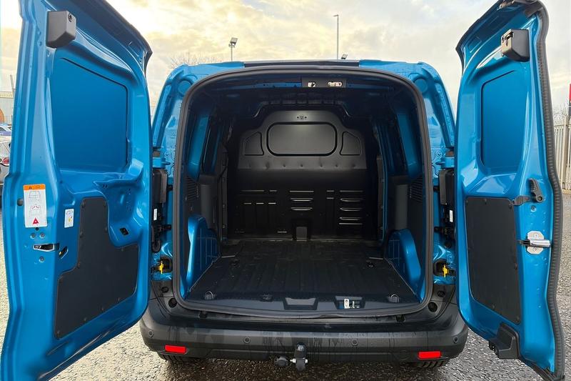 Used Ford Transit Courier 2025 for sale - 77819843: Photo 6