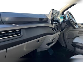 Used Ford Tourneo Custom 2025 for sale - 77718622: Photo