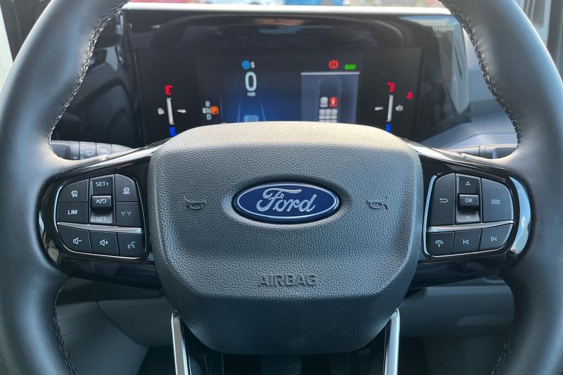 Used Ford Tourneo Custom 2025 for sale - 77718622: Photo 8