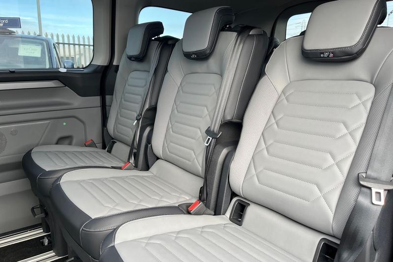 Used Ford Tourneo Custom 2025 for sale - 76603409: Photo 11