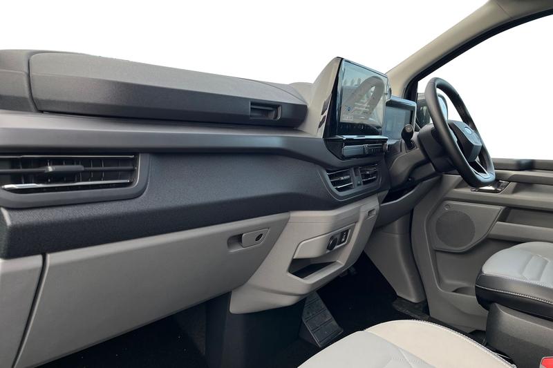 Used Ford Tourneo Custom 2025 for sale - 77286394: Photo 4