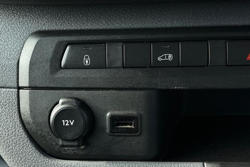 Used Vauxhall Vivaro 2023 for sale - 77785427: Photo 22