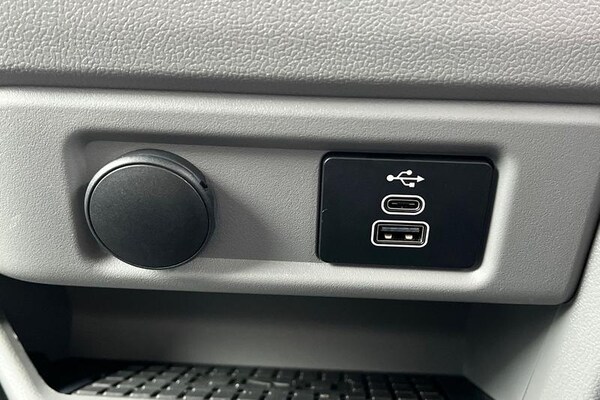 Used Ford E-Transit 2024 for sale - 73093873: Photo 31