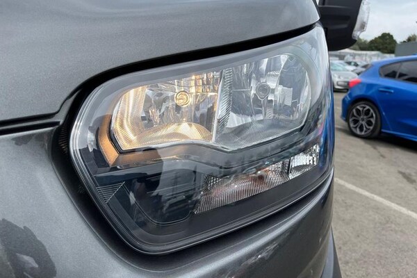 Used Ford E-Transit 2025 for sale - 75700428: Photo 18