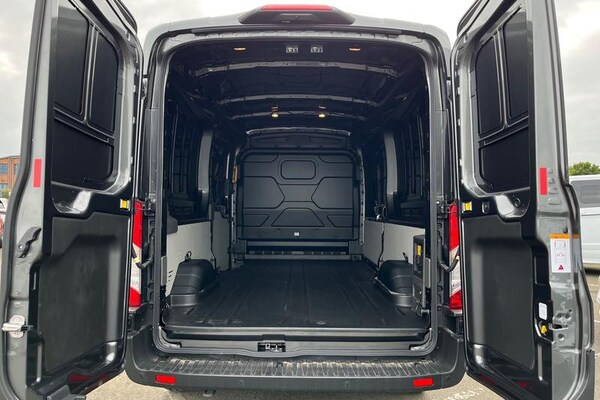 Used Ford E-Transit 2025 for sale - 75700428: Photo 7