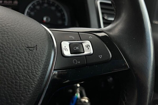 Used Volkswagen Amarok 2017 for sale - 76318663: Photo 24